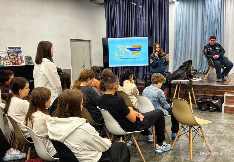 В Юго-Восточном административном округе прошел открытый урок, посвященный истории МЧС России