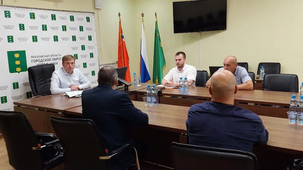 управляющий компания котельники. рынок котельники. глава города котельники жигалкин. подъезд котельники. управляющая компания котельниково.