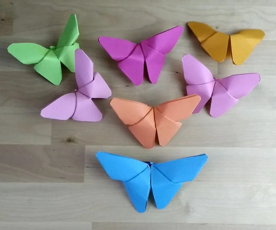 Объемная бабочка из бумаги своими руками. Оригами бабочка. Бабочка поделка из бумаги. Поделка бабочка оригами. Оригами бабочка из бумаги.