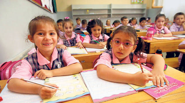 Школы Турции перейдут на обучение без звонков