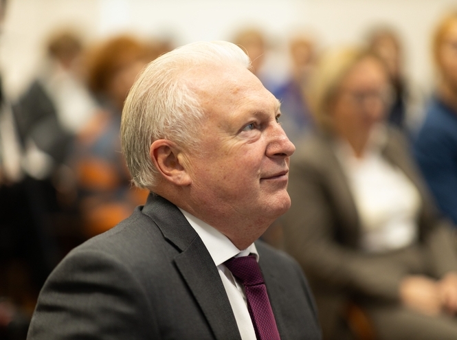 Ректор СПбГУТ рассказал о подготовке инженеров-разработчиков на сессии Всероссийского форума