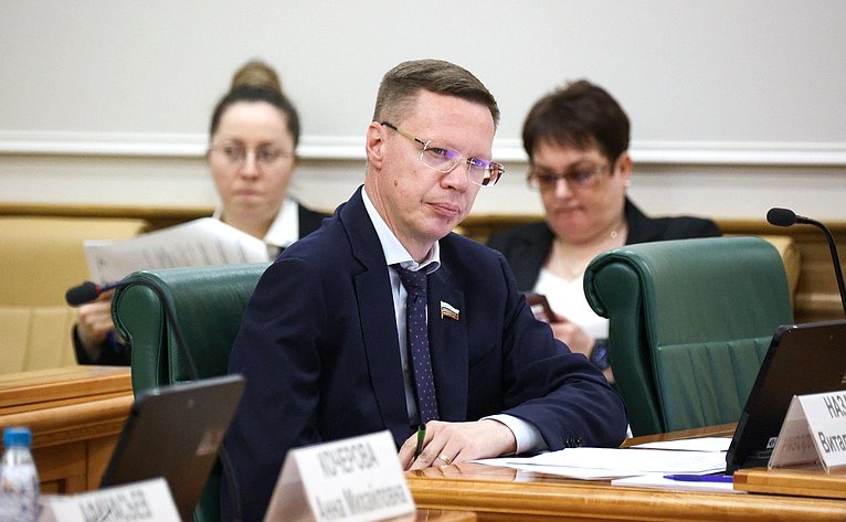Виталий Назаренко