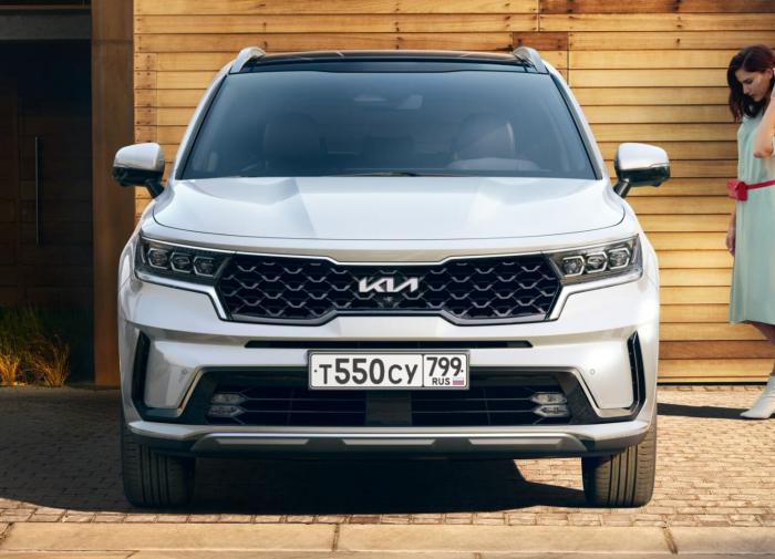Сравнение Mitsubishi Outlander и Kia Sorento: какой выбрать?