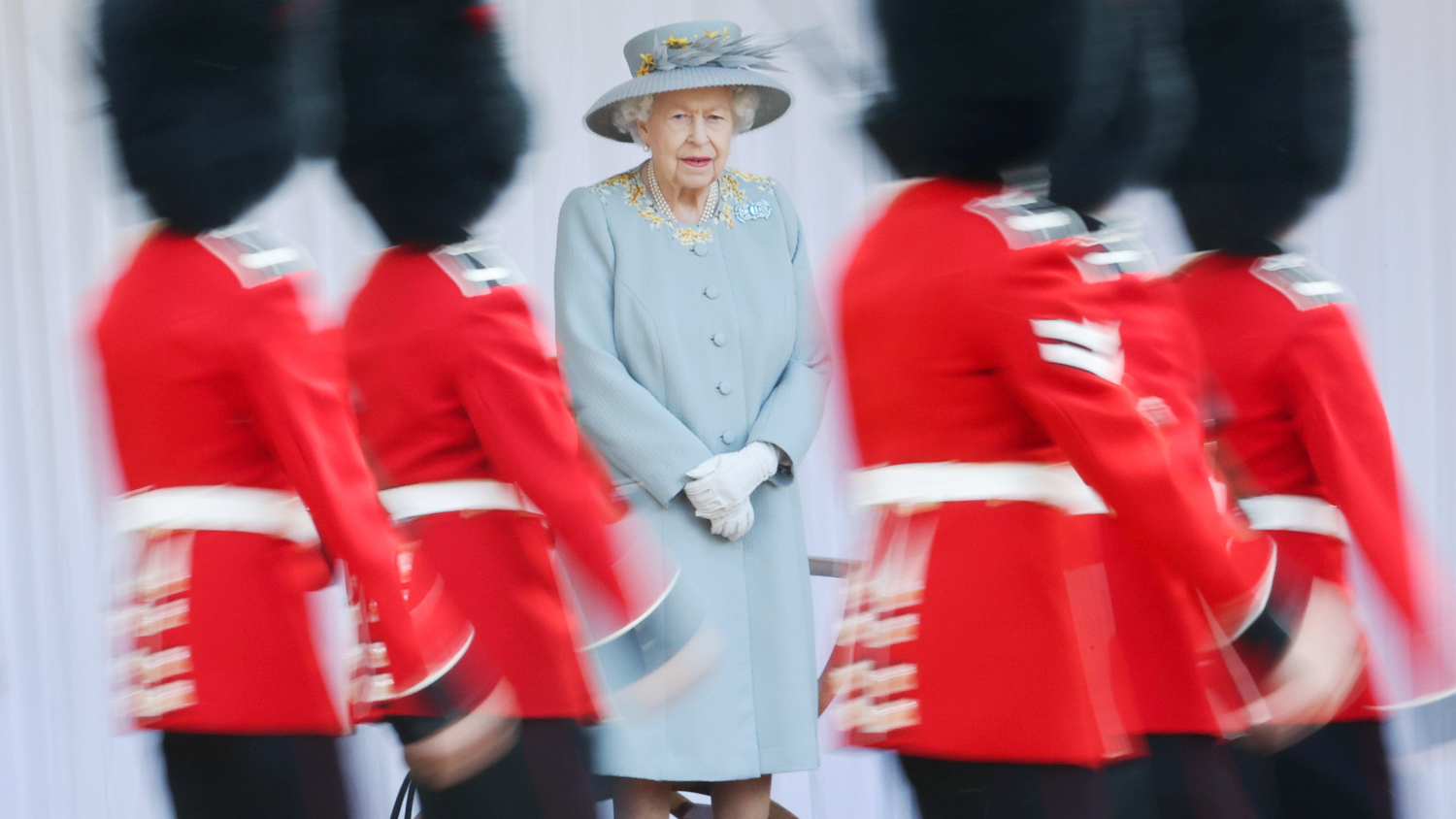 Люди в соединенном королевстве. Герцог Кентский Trooping the Colour. Королева на параде Trooping the Colour. Королева Англии 2021. 14-Е июня — официальный день рождения королевы (the Queen’s Official Birthday).