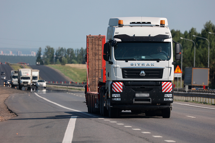 «Такие машины разрушают дороги, пренебрегают принципами конкуренции и формируют токсичную практику, губительную и для отрасли, и для государства»