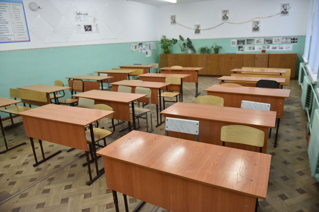 до какого числа карантин в школах. второй карантин в перми. карантин в школе. закроют ли школы на карантин 2023 спб. закрытье на карантин 10 класса.