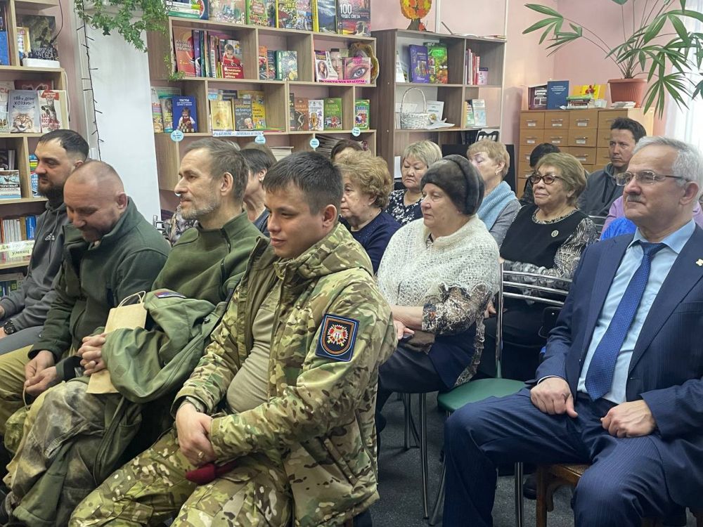 На днях в городе Томмот Алданского района встретилась с участниками СВО, родителями мобилизованных и общественниками