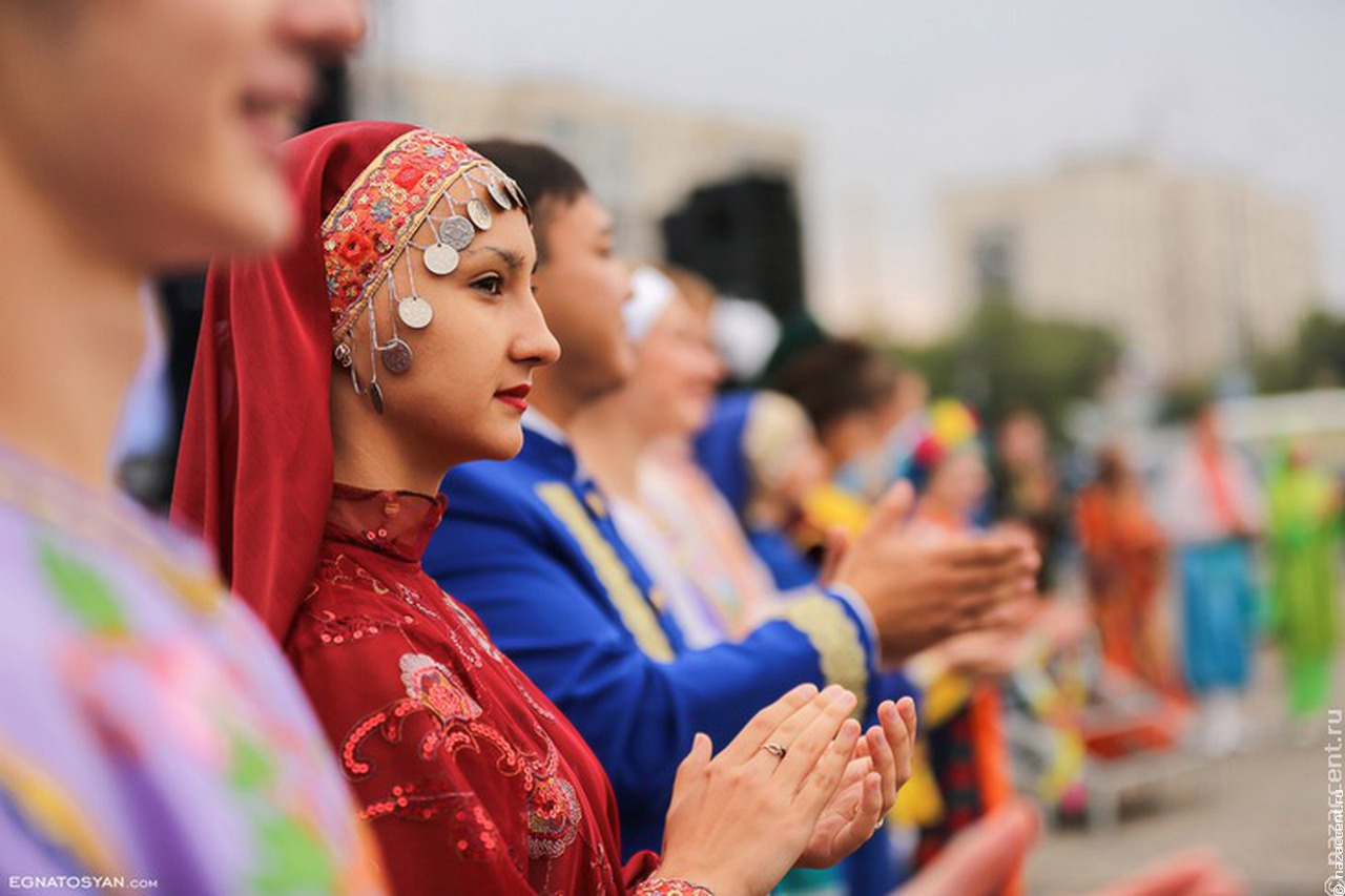 8 сентября – День языков народов России