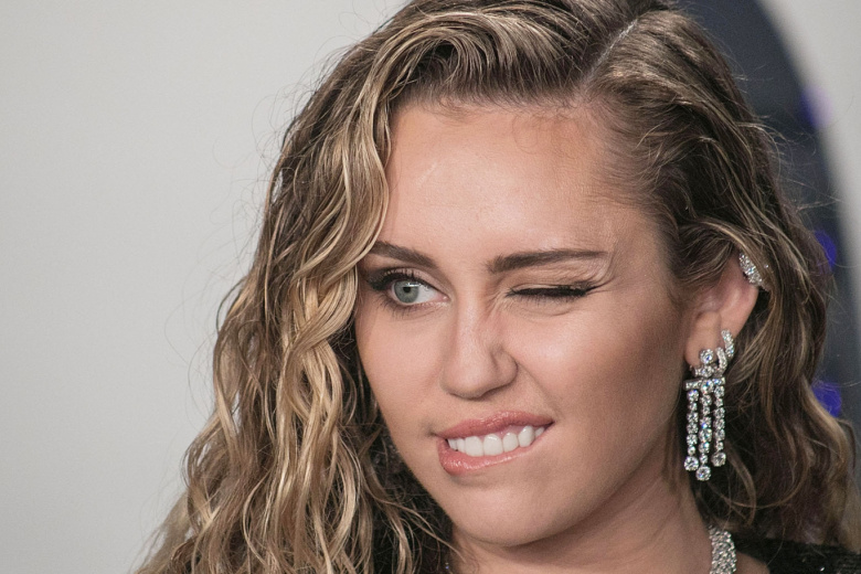 Майли Сайрус поставила точку после слухов о своей помолвке