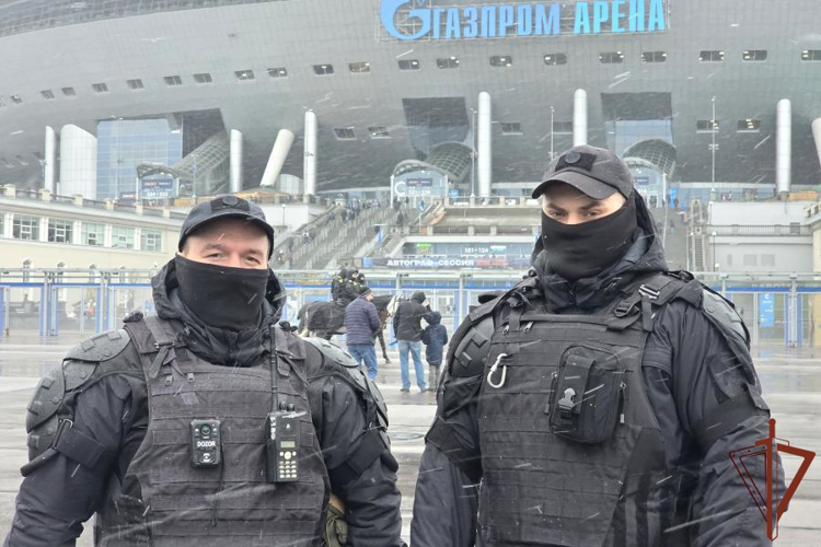 В Санкт-Петербурге сотрудники Росгвардии обеспечили правопорядок при проведении футбольного матча