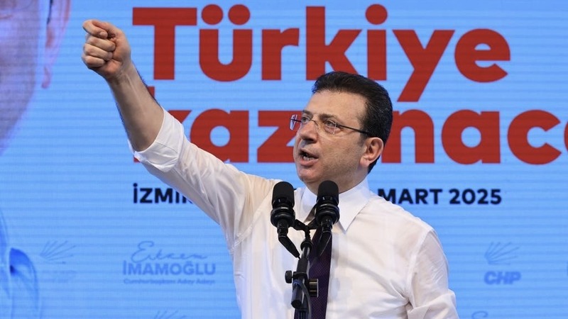 Имамоглу потребовал открытого судебного разбирательства в эфире турецких телеканалов