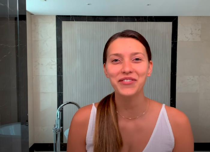 Регина Тодоренко предстала без макияжа на видео в соцсетях