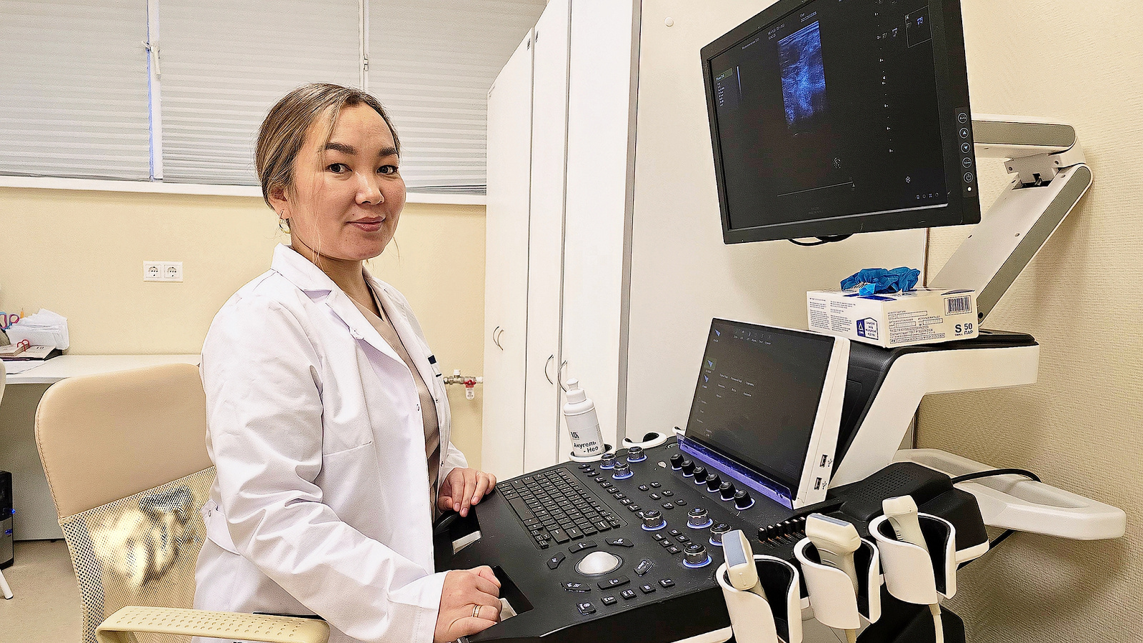 С начала года 35 докторов трудоустроились в регионе благодаря программе «Врачи, нужные Ямалу»