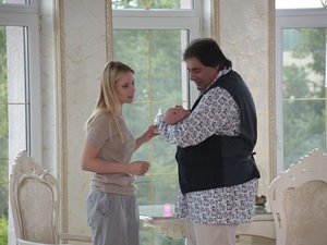 Полина Давыдова и Рустам Джабраилов сыграли в мелодраме Александра Мохова «Абрикосовая горечь»