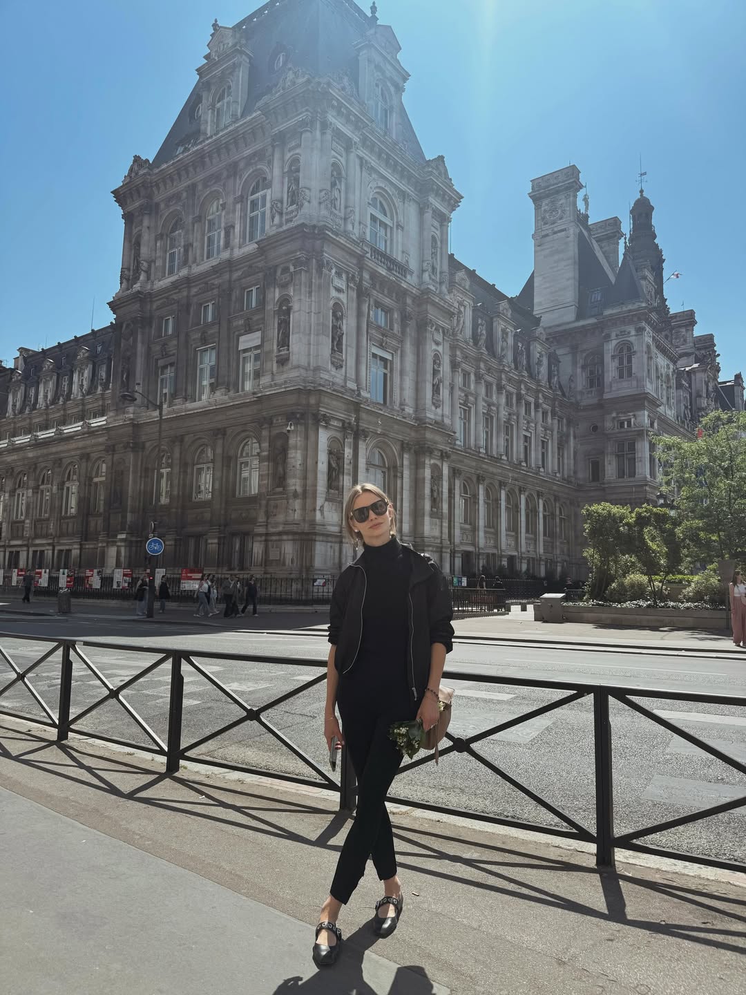 Светлана Устинова поделилась в соцсетях фотографиями со своего дня рождения