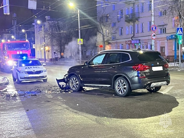 Три человека госпитализированы после ДТП в центре Калуги