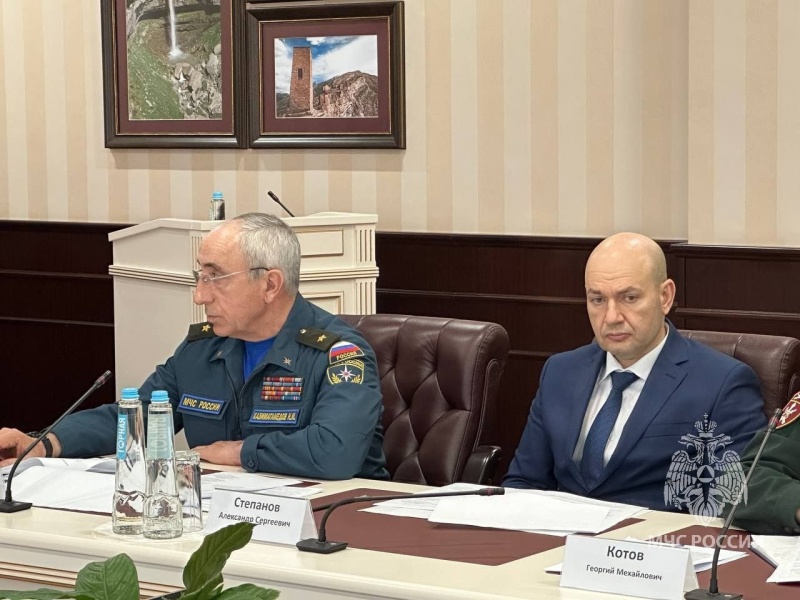 Сергей Меликов провел расширенное заседание Комиссии по предупреждению и ликвидации ЧС