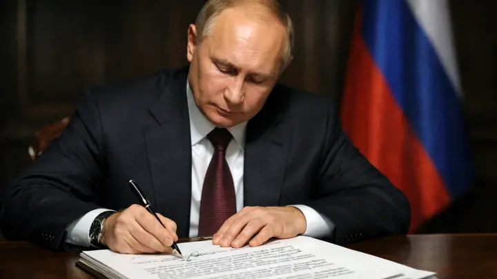 Красивые доклады кончились. Теперь будет особая папка для Путина