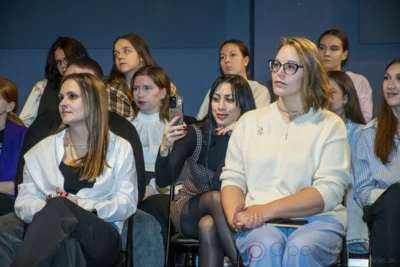 Фото 1. Андрей Клычков ответил на вопросы орловских блогеров