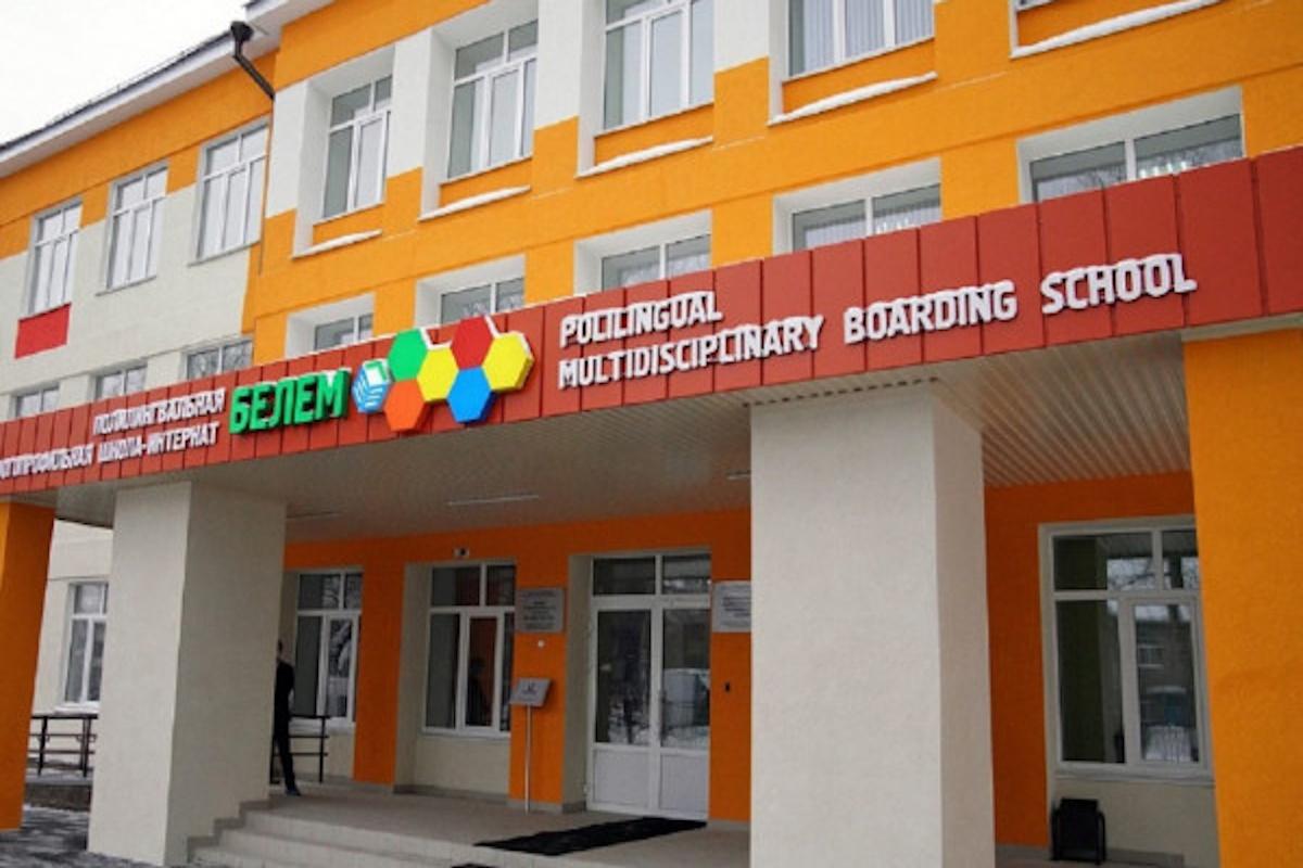 Свыше 92 процентов выпускников полилингвальных школ Башкирии поступили в вузы в этом году