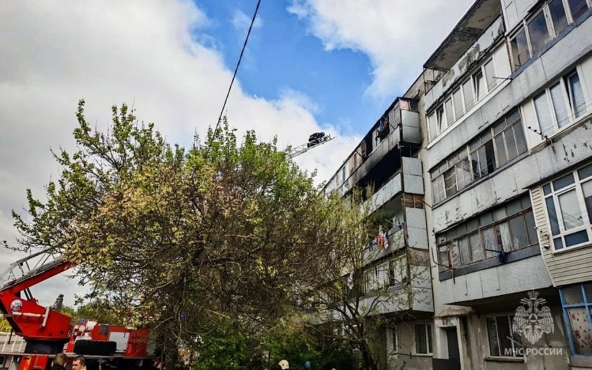 Из горящего дома в Севастополе эвакуировали 25 человек