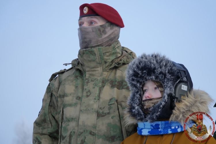 Архангельские спецназовцы исполнили мечту мальчика в честь 10-летия Росгвардии