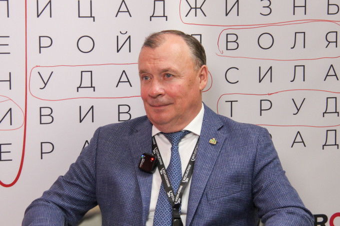 Глава Екатеринбурга Орлов прокомментировал слухи о возможном переходе на работу сенатора