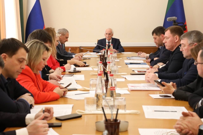 Заседание Правительственной комиссии по проблемам русскоязычного населения состоялось в Правительстве Дагестана