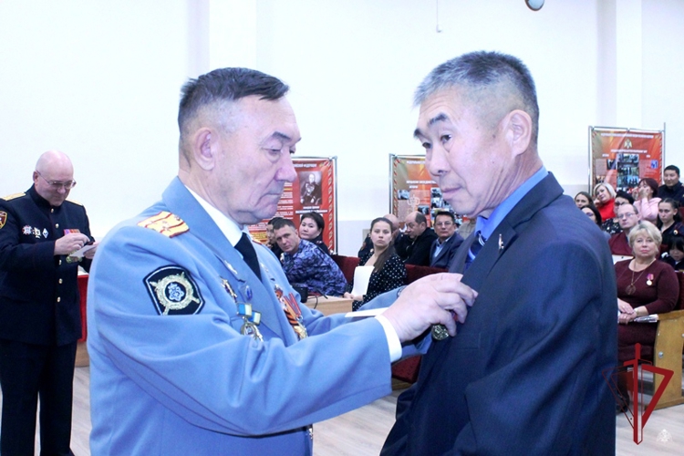 В Бурятии отметили День вневедомственной охраны Росгвардии