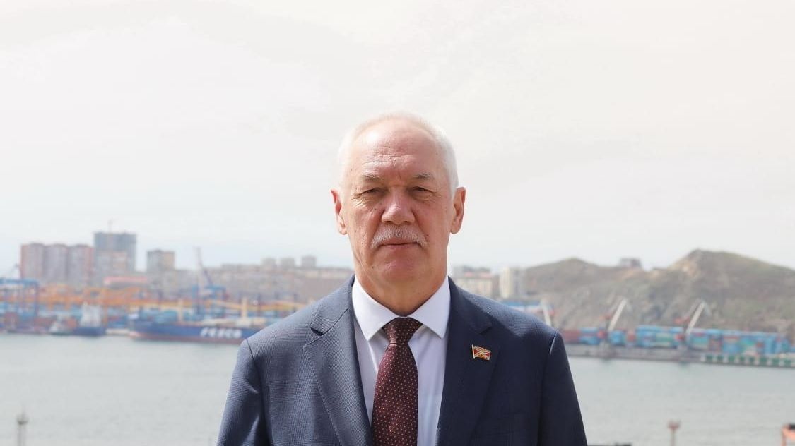 Спасибо за подвиги и труд: Андрей Брик обратился к старшему поколению Владивостока