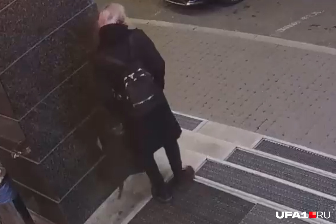 уфа похищение. разбой старушка уфа видео. уфа похищение. уфа кражи. сотрудника мчс похитили.