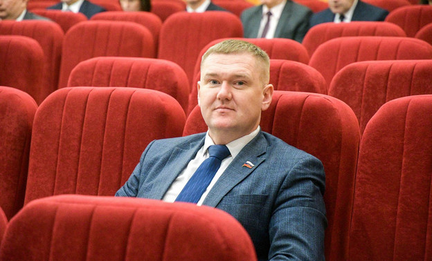 «Преступная безответственность». Депутат Владимир Понарьев прокомментировал ситуацию с мостом