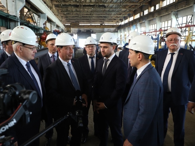 В ходе рабочей поездки депутаты ЗСК посетили завод и техникум в Армавире