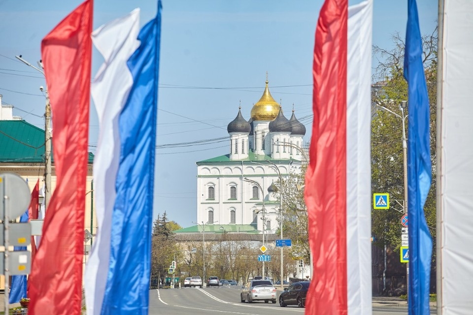 Художники будут делать зарисовки участников Дня Победы в Пскове