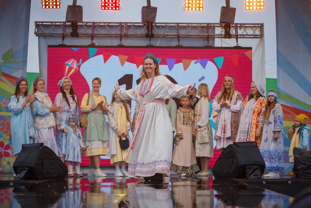 Магнитогорск фестиваль. Магнитогорск фестиваль. Магнитогорск фестиваль. Фестиваль половодье магнитогорск. Магнитогорск фестиваль.