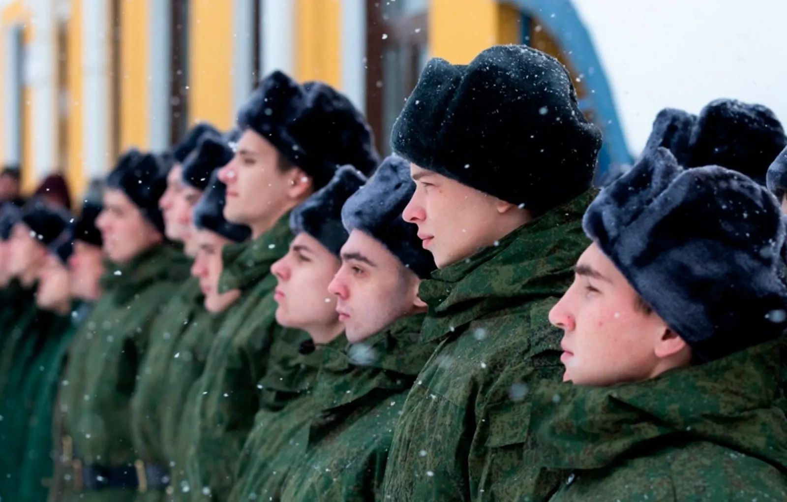 Проходит кампания. Осенний призыв. Срочники осенний призыв. Новобранцы осеннего призыва. Осенний призыв призывники.