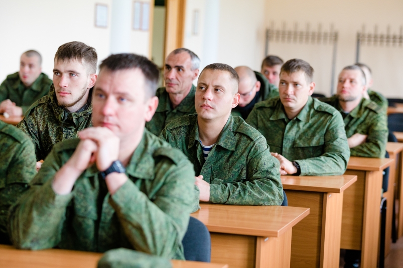 Во Владивостоке начнут подготовку операторов беспилотных военных аппаратов. Предоставлено ДВФУ