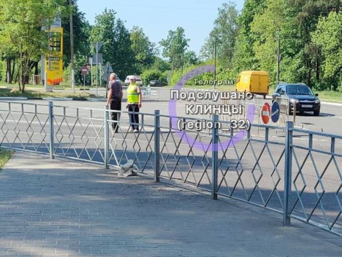 Клинцы инфо фотографии. Движение клинцы. Движение клинцы. Событие. Клинцовский текстильный техникум.