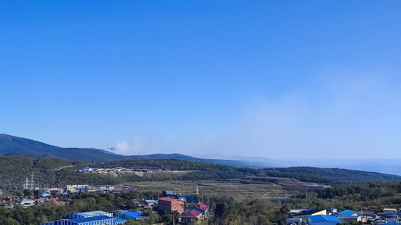 Шел четвертый день: что известно о возгорании на полигоне ТБО во Владивостоке? — фото