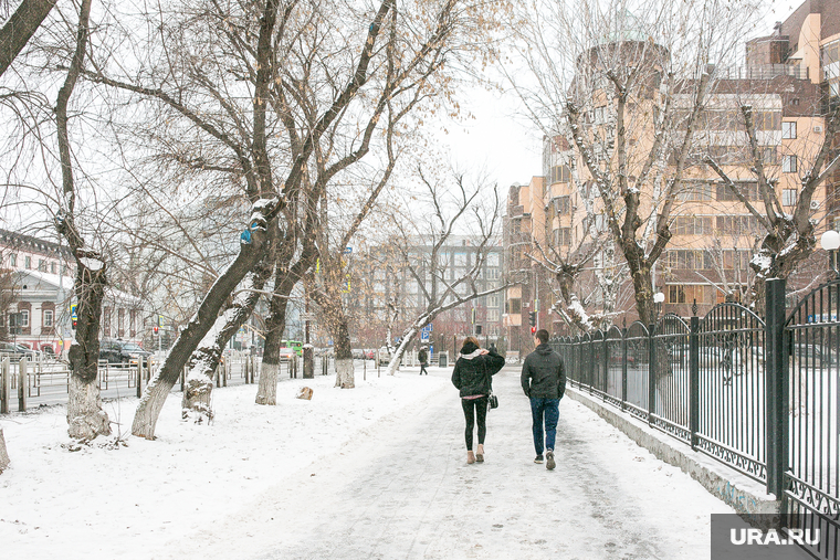 Погода ноябрь тюмень. Ноябрь в городе. Снежная зима в городе. Снег в Тюмени. Тюмень зима.