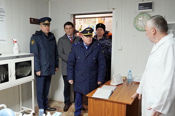 ИК-7 УФСИН России по Республике Дагестан с плановой проверкой посетил прокурор Республики Дагестан Виктор Эпп 