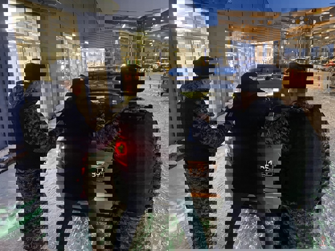 Росгвардейцы задержали двух злоумышленников, попавшихся на хищении товаров в городе Калининграде