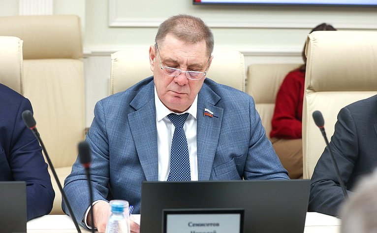 Николай Семисотов