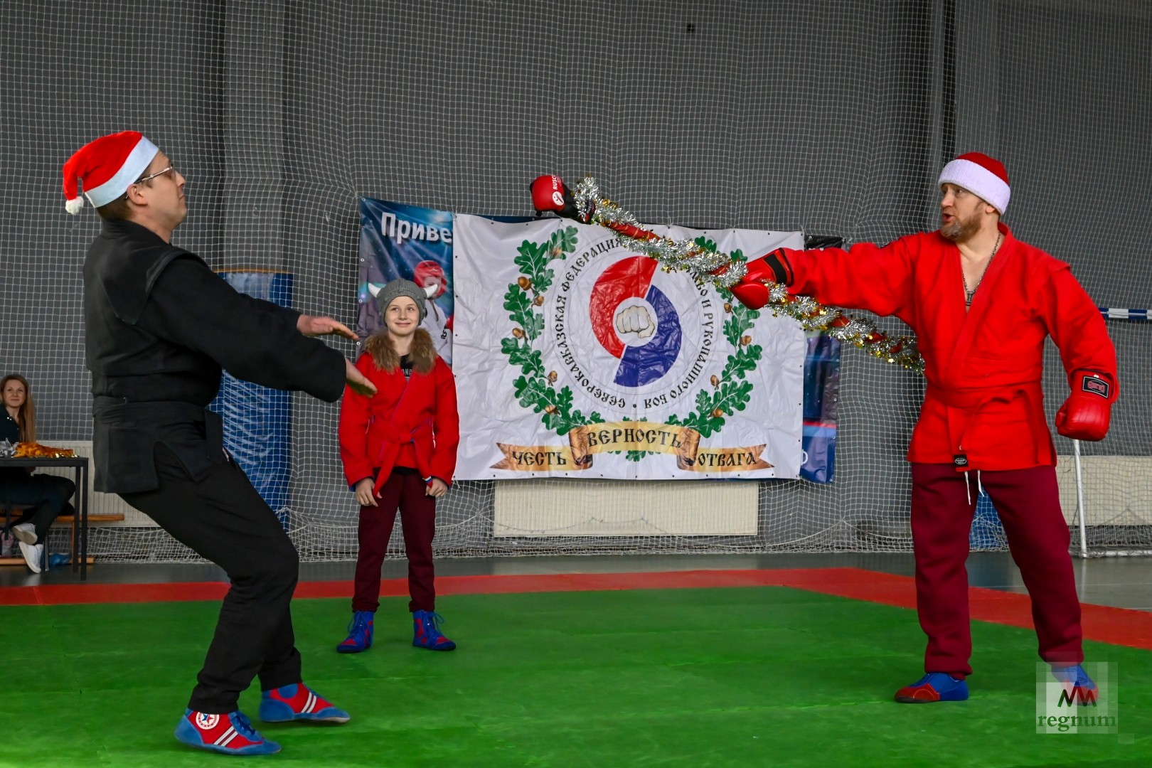 боевое самбо с новым годом. турнир по самбо в александрове. с новым годом самбисты. с новым годом самбо картинки. самбо новый год.