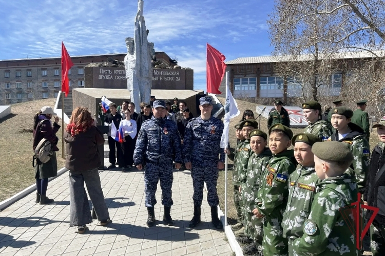 В районах Бурятии сотрудники вневедомственной охраны проводят мероприятия, посвященные Дню Победы