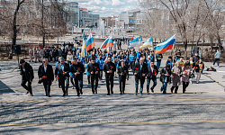 В Улан-Удэ встретили автопробег из Владивостока в Донецк «Одна родина – одна семья!»