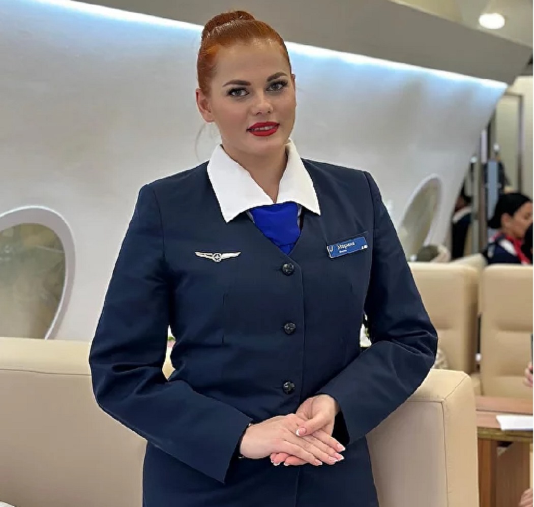 Топ стюардесс. Уральские авиалинии стюардессы. Топ стюардесс 2023. Топ стюардесс конкурс.