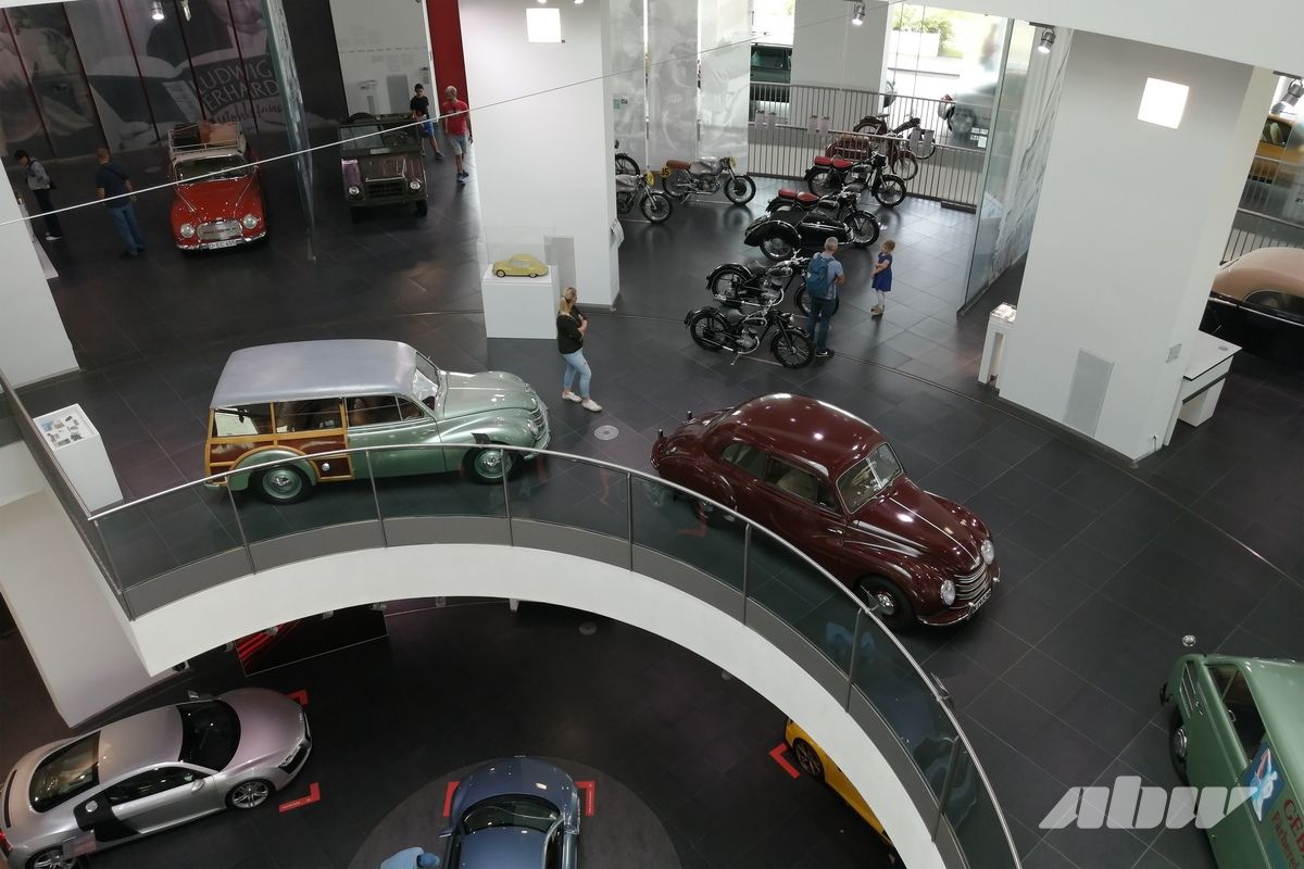 Дом «четырех колец». Экскурсия по музею Audi в Ингольштадте: часть первая