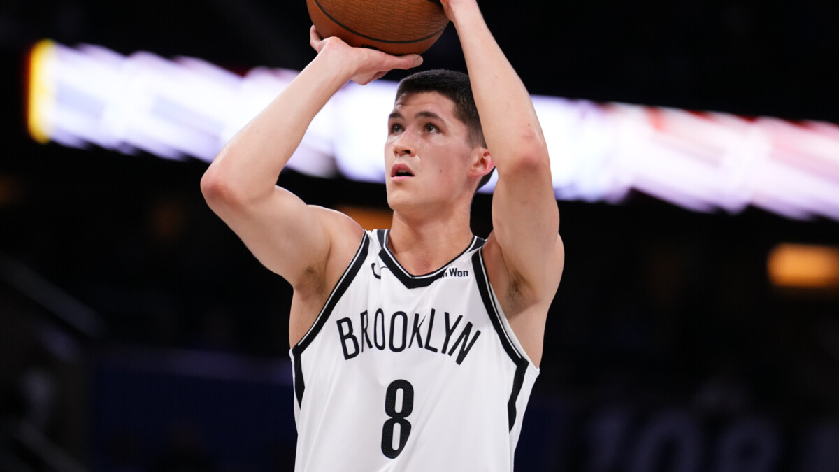 «Бруклин» уступил «Бостону» в матче НБА, Демин набрал 12 очков