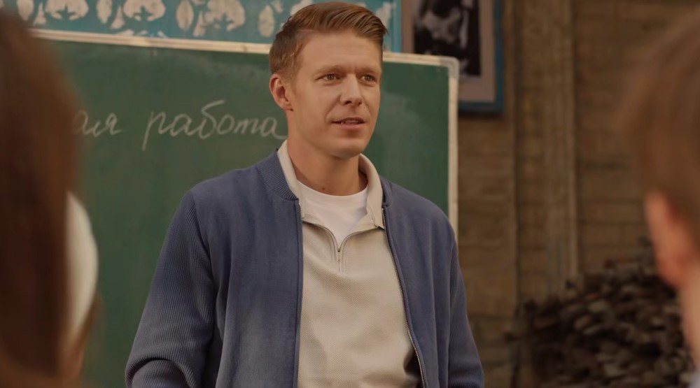 Кадр из 2 сезона сериала «Крутая перемена» (2025)